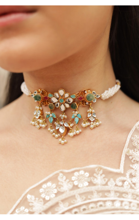 Nawal (choker)